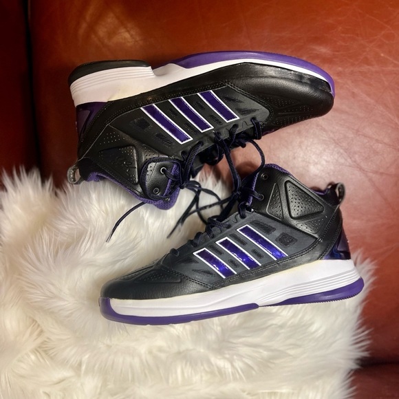Dwight Howard D Light Basketball Sneakers Purple and Black w/ Iridescent Tongue - Picture 4 of 10